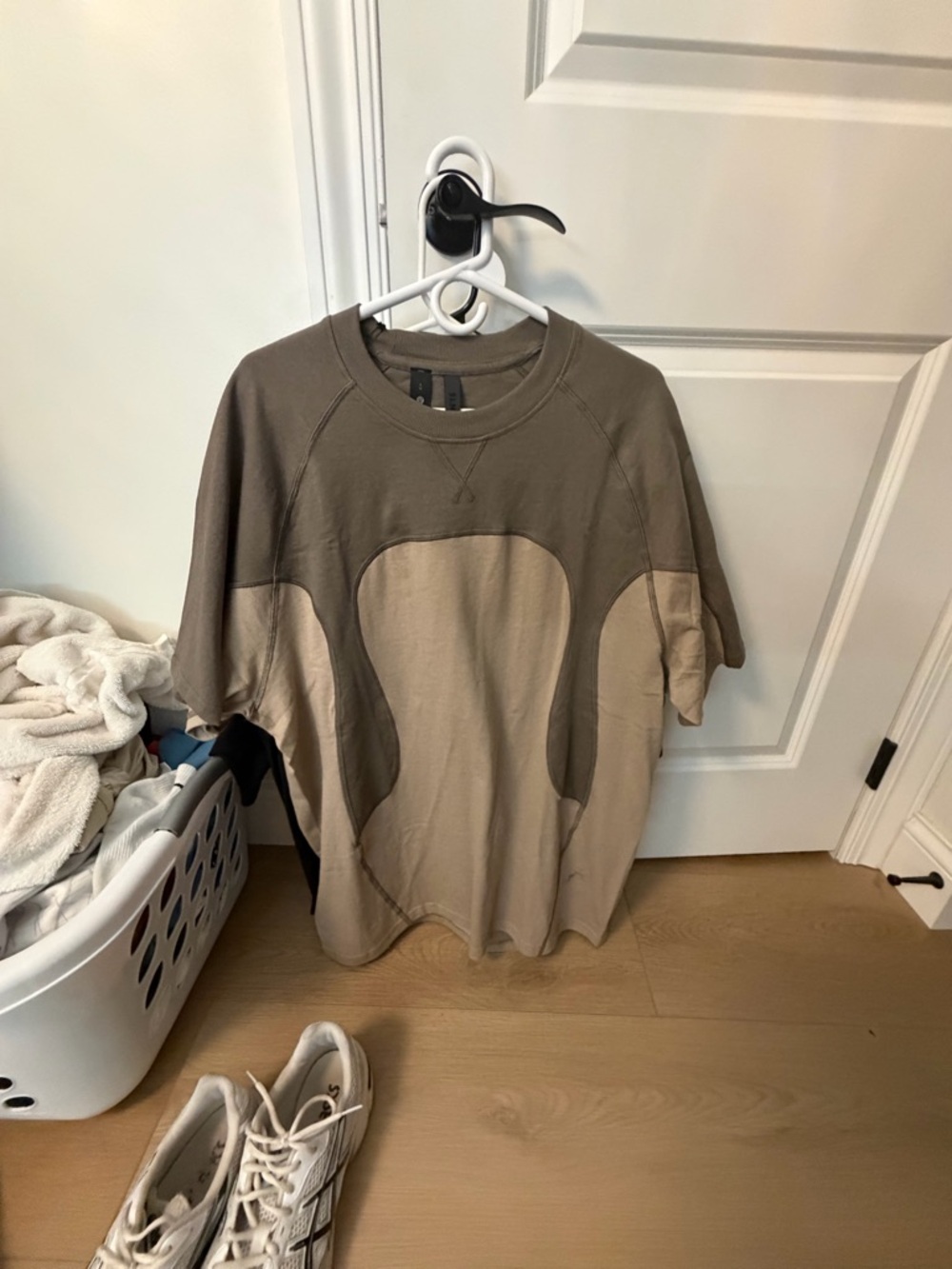 lululemon athletica Olive Green and Beige Crewneck